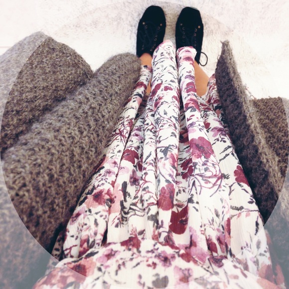 🙆traded🙆 Voltaire Cardigan - Picture 3 of 3