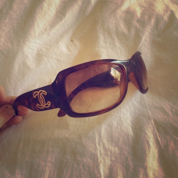 Authentic Chanel sunglasses tortoise shell