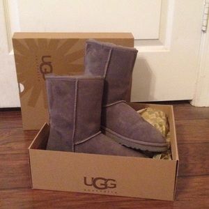 BRAND NEW UGGS!
