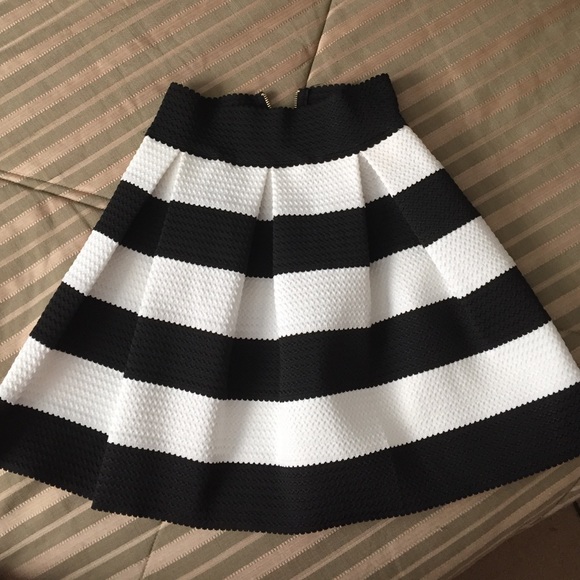 Striped skirt