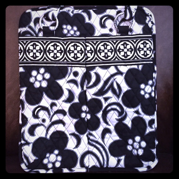 Super cute Vera Bradley tote- offers welcome!