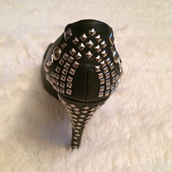 Peep-Toe Studded Hells - Picture 3 of 3