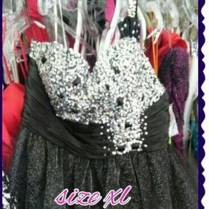 Prom homecoming or pageant dress