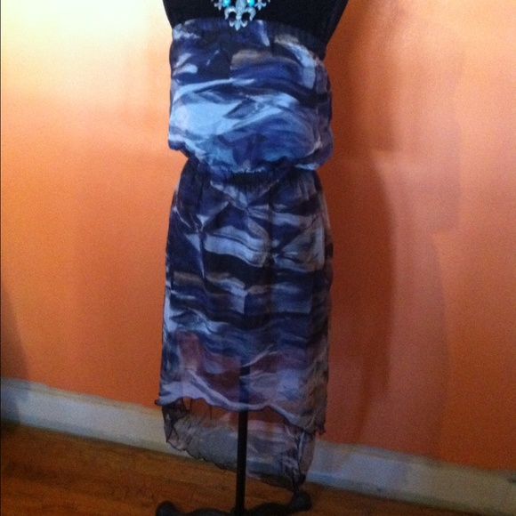 NWOT strapless high/low dress