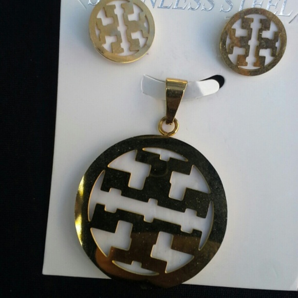 Necklace & Earring Set