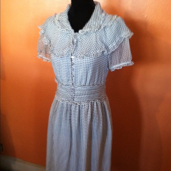 Adorable polkadot dress