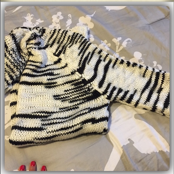 1 hour🍁Beautiful sweater - Picture 2 of 4