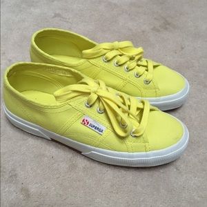 NEW! Women's Superga Sneakers