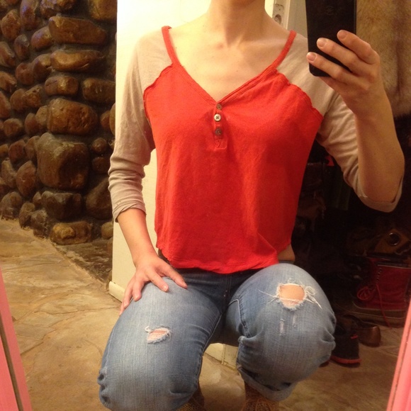 Free People cropped raglan baseball top sz. M