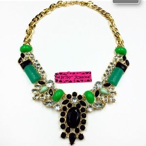 From Gina's closet Crystal Pendant Chain Necklace