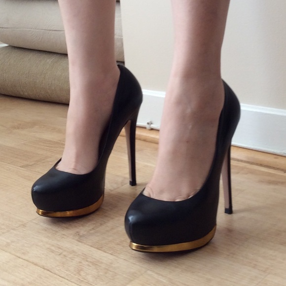 Zara Shoes - Zara Platform Pumps