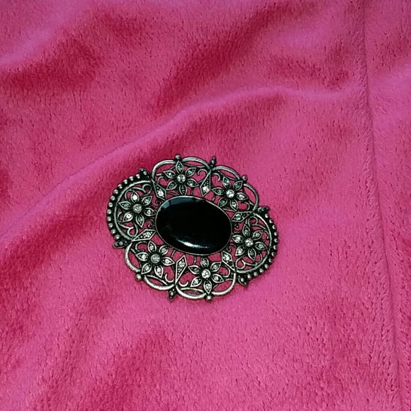 Set of 3 brooches - Picture 2 of 4