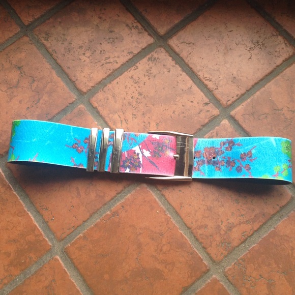 💥SALE💥 VERSACE FOR H&M GRAPHICS PRINT BELT