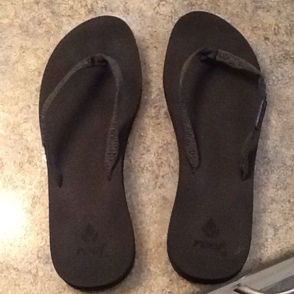 Black reefs never worn