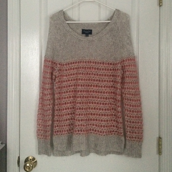 American Eagle Outfitters Sweaters - Pink and gray American Eagle sweater