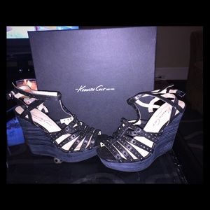 Black Kenneth Cole wedges