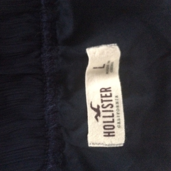 Navy Blue Hollister Ruffled Mini - Picture 2 of 3