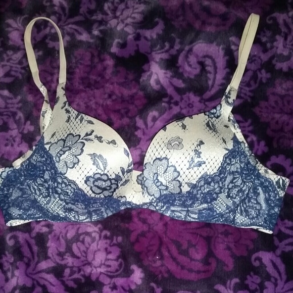 Vs bra! Pushup pigeonnant