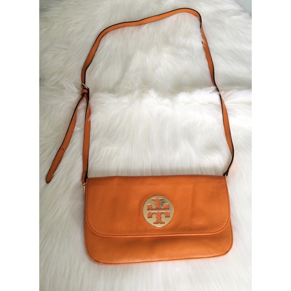 Gorgeous T. Burch Style bag