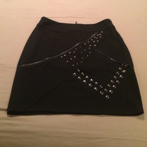 Kardashian kollection black skirt size Small