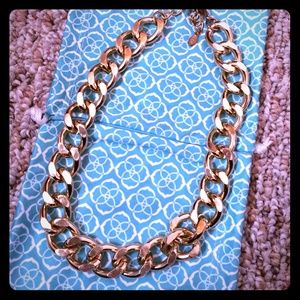 High Fashion Chain Necklace!