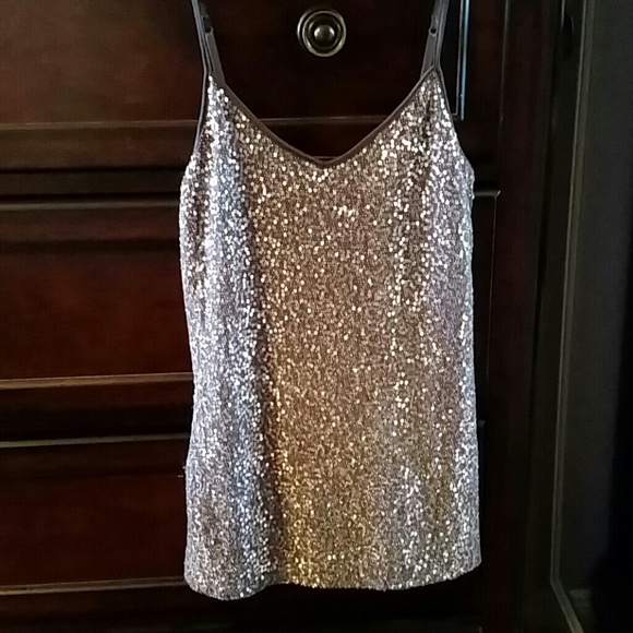 Sequin tank