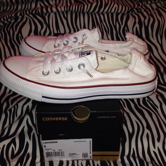 Womens size 9 Converse All Star