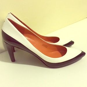 Via Spiga black white pumps like new!