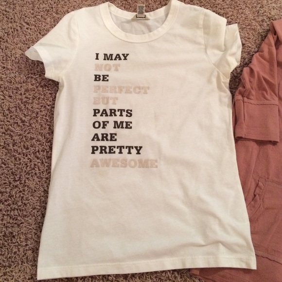 2 A&F tops - Picture 2 of 3