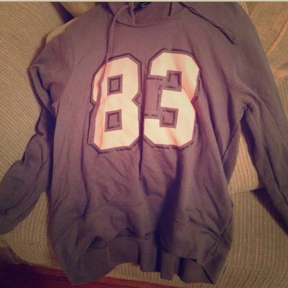 Athletic Sweater/hoodie