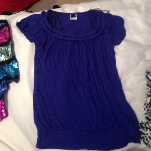 Bundle - Picture 2 of 4