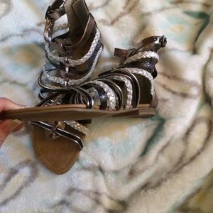 Super cute spring sandals size 8
