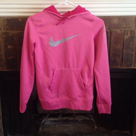 Nike thermal-fit pink jacket 💕