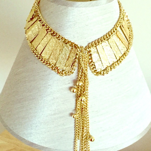 Jewelry - Gold Color Collar Necklace Set
