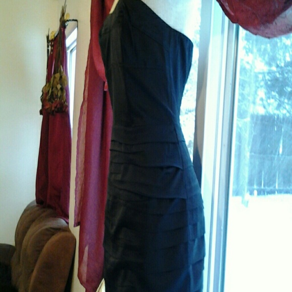 Express Black 🖤sweetheart cocktail dress - Picture 2 of 4