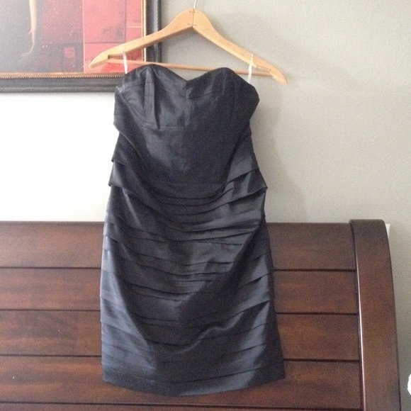 Express Black 🖤sweetheart cocktail dress - Picture 3 of 4