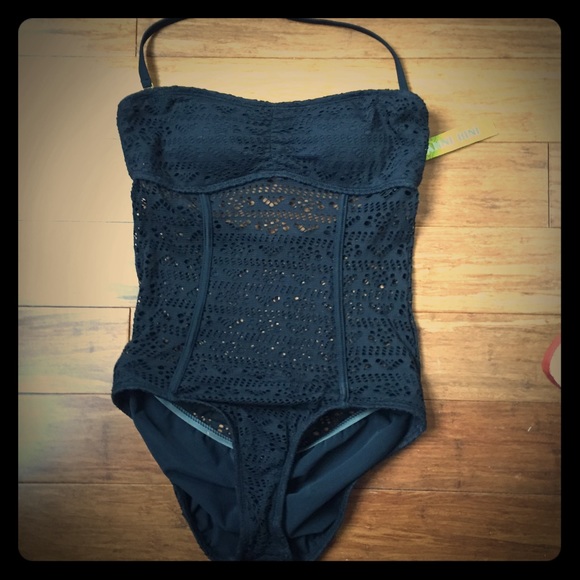 Gianni Bini Other - NWT Gianni Bini black swimsuit sz medium