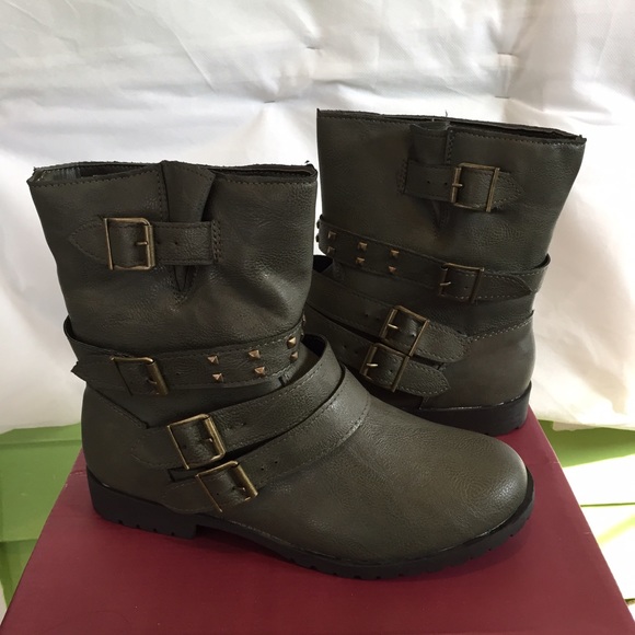 Bamboo dark green boots