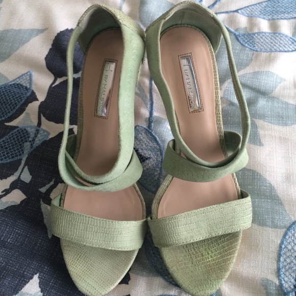 Summer Shoes - Picture 4 of 4