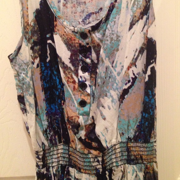 Romper - Picture 2 of 3