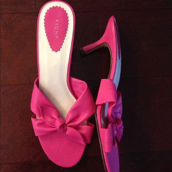 🎀 Pink Car Heels🎀 - Picture 2 of 4