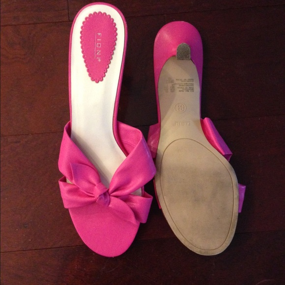 🎀 Pink Car Heels🎀 - Picture 3 of 4