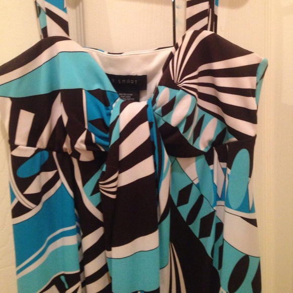Dress - Picture 3 of 3