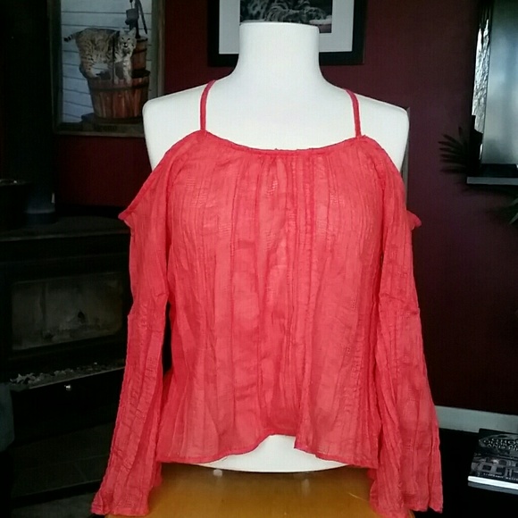 intu Tops - Off shoulder coral top
