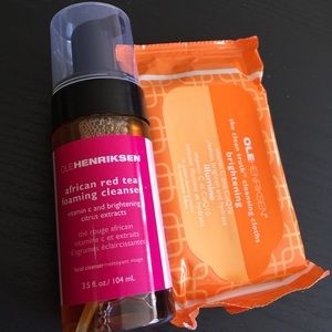 Foaming cleanser & cloths