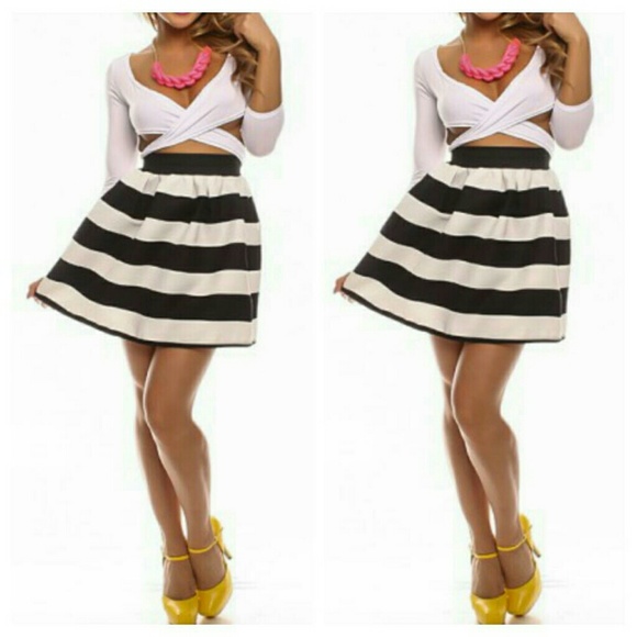 Dresses & Skirts - Bandage Striped Mini Dress (white)