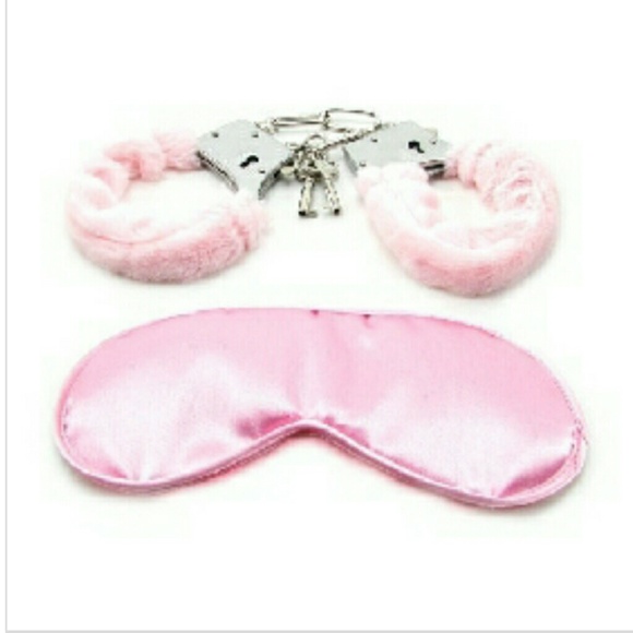 Accessories - Pink Blindfold and Handcuffs