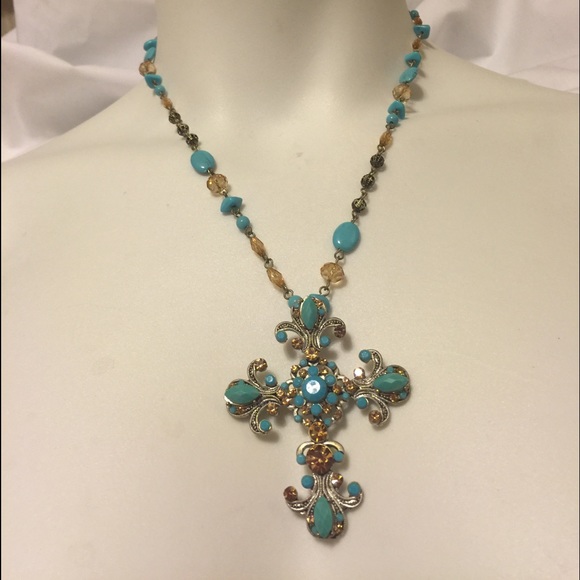 ️SOLD 🔷Blue Turquoise Cross Necklace🔷