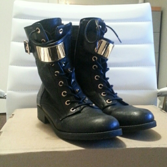 Guess combat boots