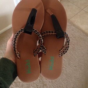 Mudd braided sandals, brown and black leather